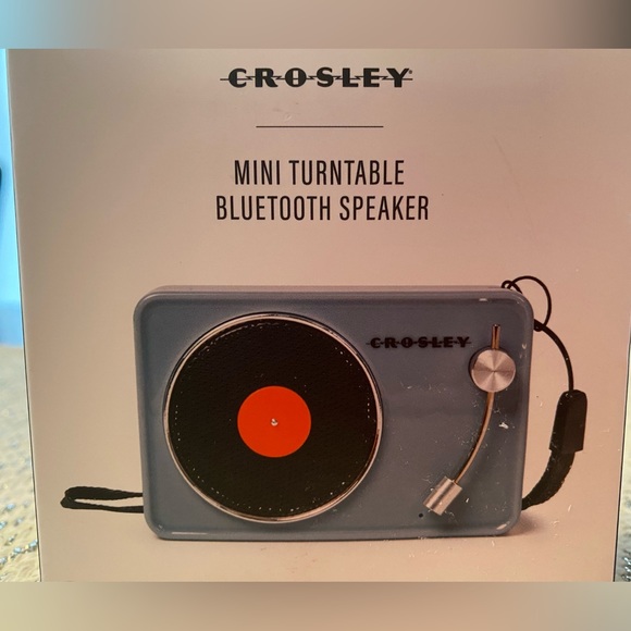 NWT! New. Unopened original box. Crosley mini turntable bluetooth speaker. - Picture 12 of 12